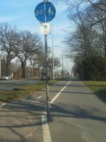 Z241GetrennterRadUndGehweg1.jpg